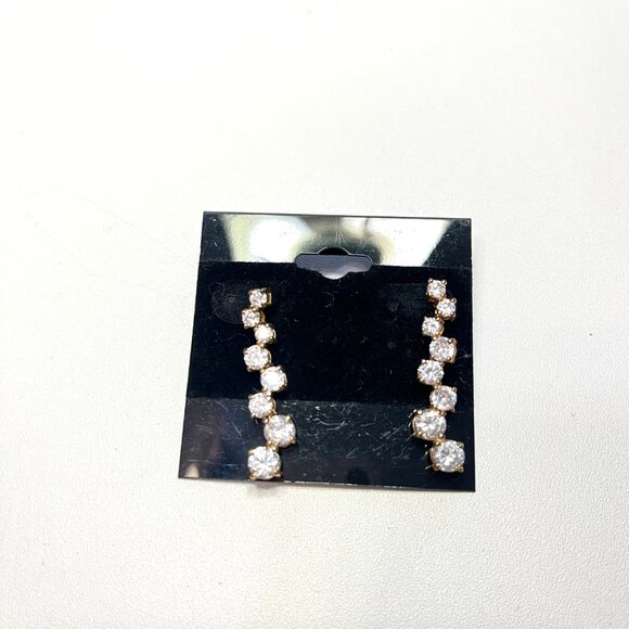 Jewelry - Elegant Rhinestone and Gold Tone Drop Earrings